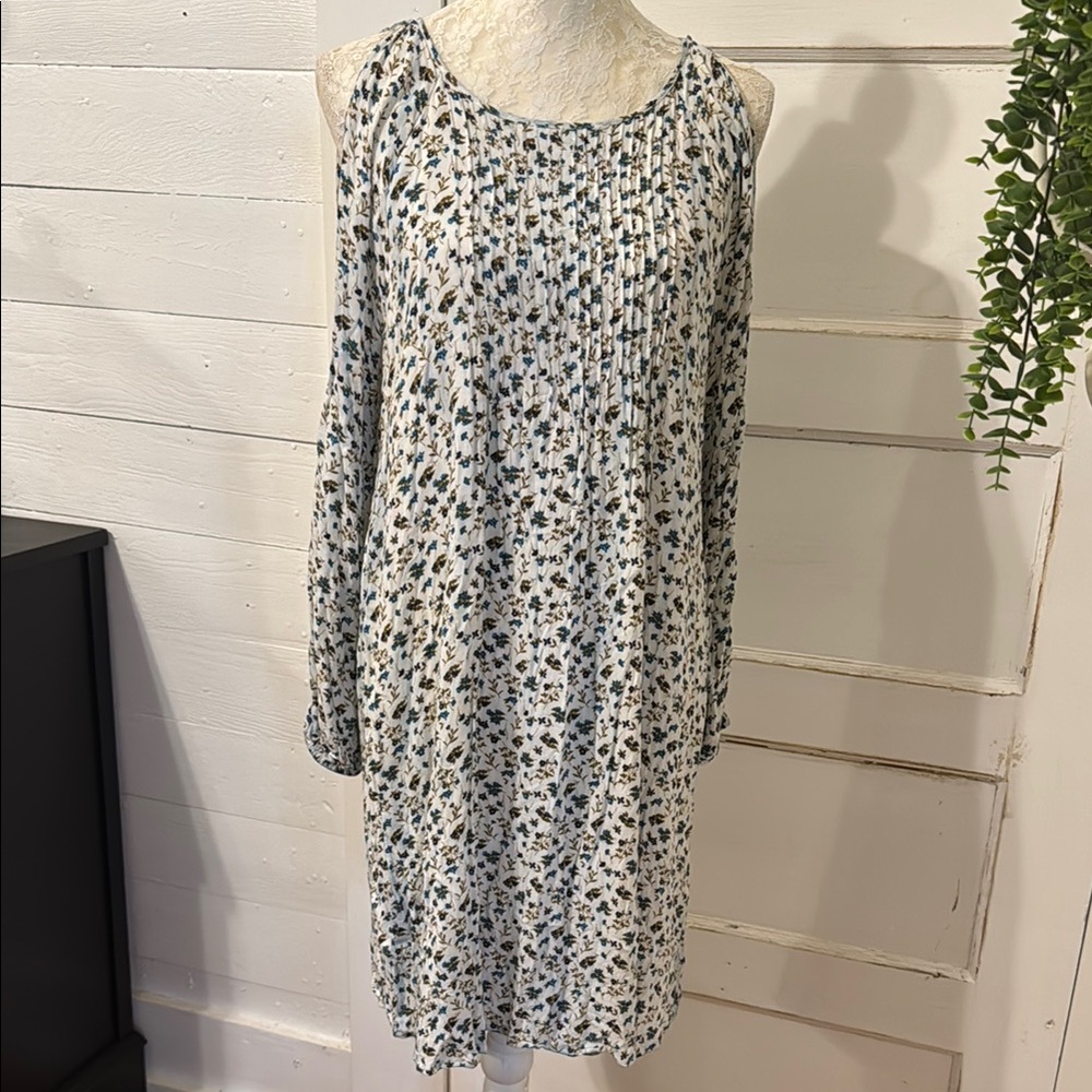 Old Navy Dress Women XL White Floral Shift Short Cold Shoulder Long Sleeve